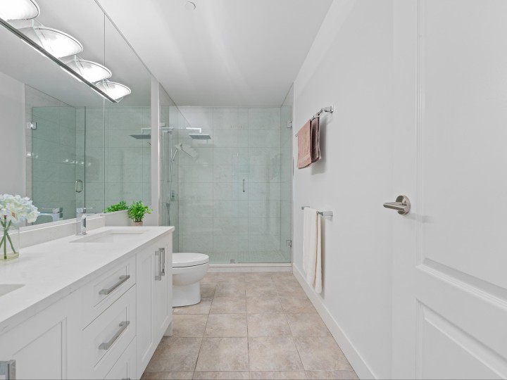 Photo 26 at L302 - 1550 Coal Harbour Quay, Coal Harbour, Vancouver West