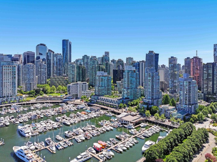 Photo 35 at L302 - 1550 Coal Harbour Quay, Coal Harbour, Vancouver West