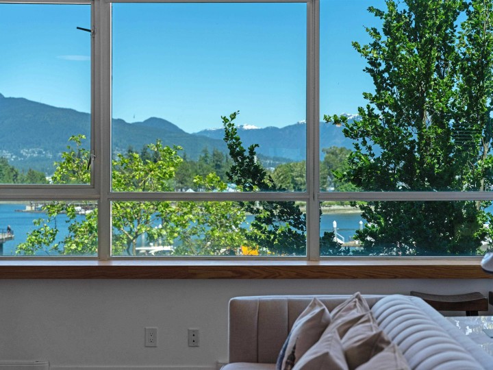 Photo 4 at L302 - 1550 Coal Harbour Quay, Coal Harbour, Vancouver West