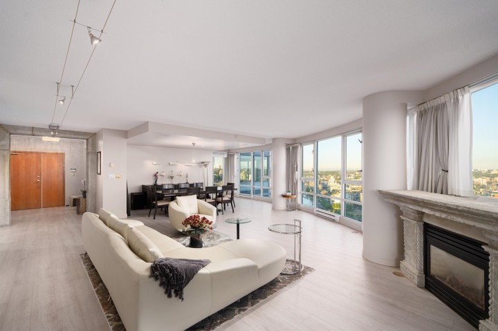 Photo 7 at 3903 - 1033 Marinaside Crescent, Yaletown, Vancouver West