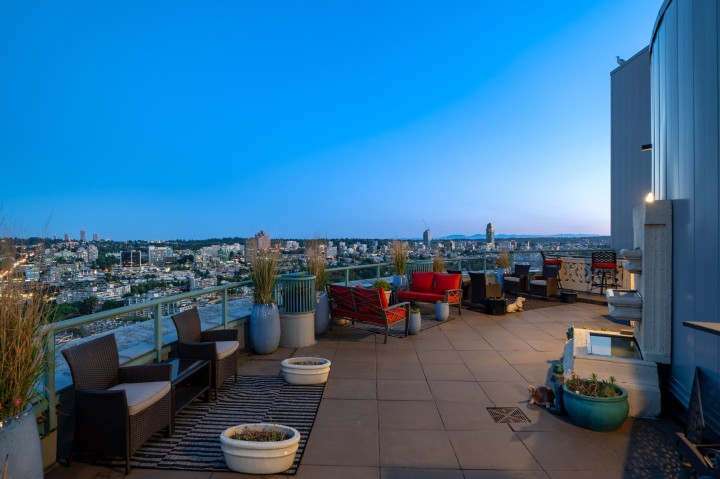 Photo 4 at 3903 - 1033 Marinaside Crescent, Yaletown, Vancouver West