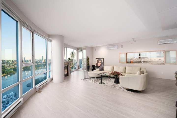 Photo 8 at 3903 - 1033 Marinaside Crescent, Yaletown, Vancouver West