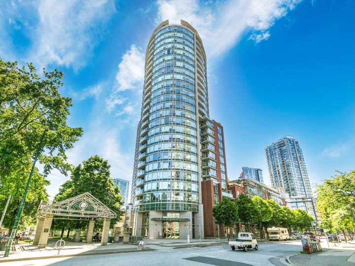 Photo 2 at 1002 - 58 Keefer Place, Downtown VW, Vancouver West