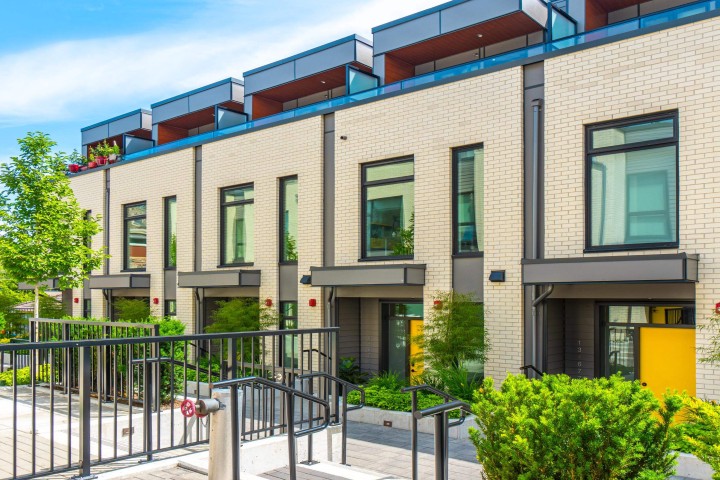 Photo 2 at 12 - 6778 Oak Street, South Cambie, Vancouver West