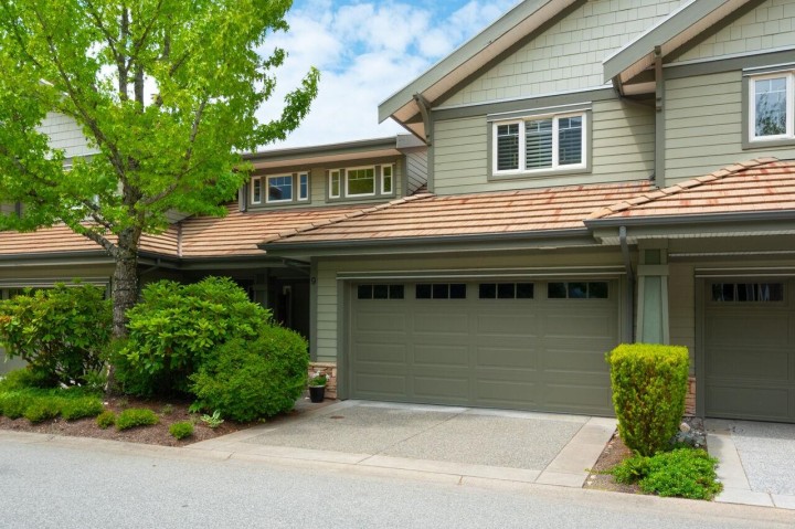 Photo 1 at 9 Beach Drive, Furry Creek, West Vancouver