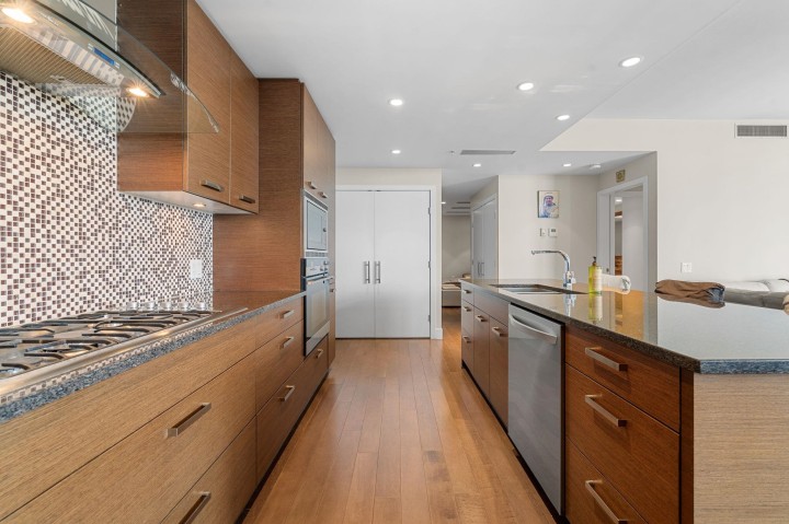 Photo 15 at 501 - 210 W 13th Street, Central Lonsdale, North Vancouver