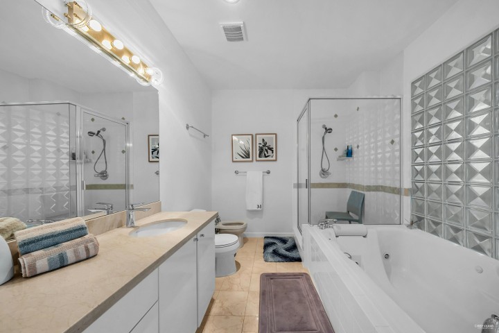 Photo 12 at 3402 - 1239 W Georgia Street, Coal Harbour, Vancouver West