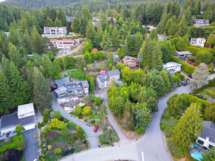 Photo 1 at 4605 Woodgreen Drive, Cypress Park Estates, West Vancouver