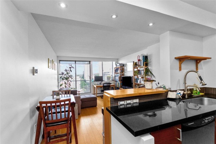 Photo 12 at 1850 Comox Street, West End VW, Vancouver West