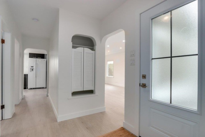 Photo 5 at 181 W Windsor Road, Upper Lonsdale, North Vancouver