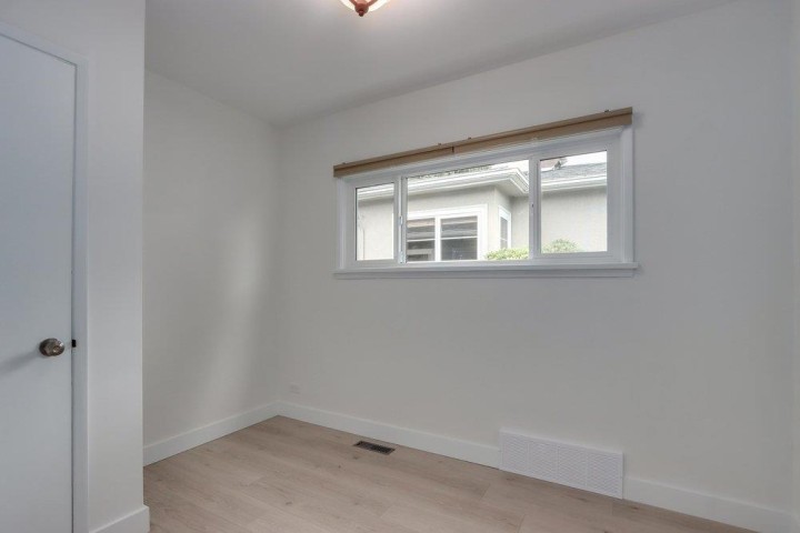 Photo 9 at 181 W Windsor Road, Upper Lonsdale, North Vancouver