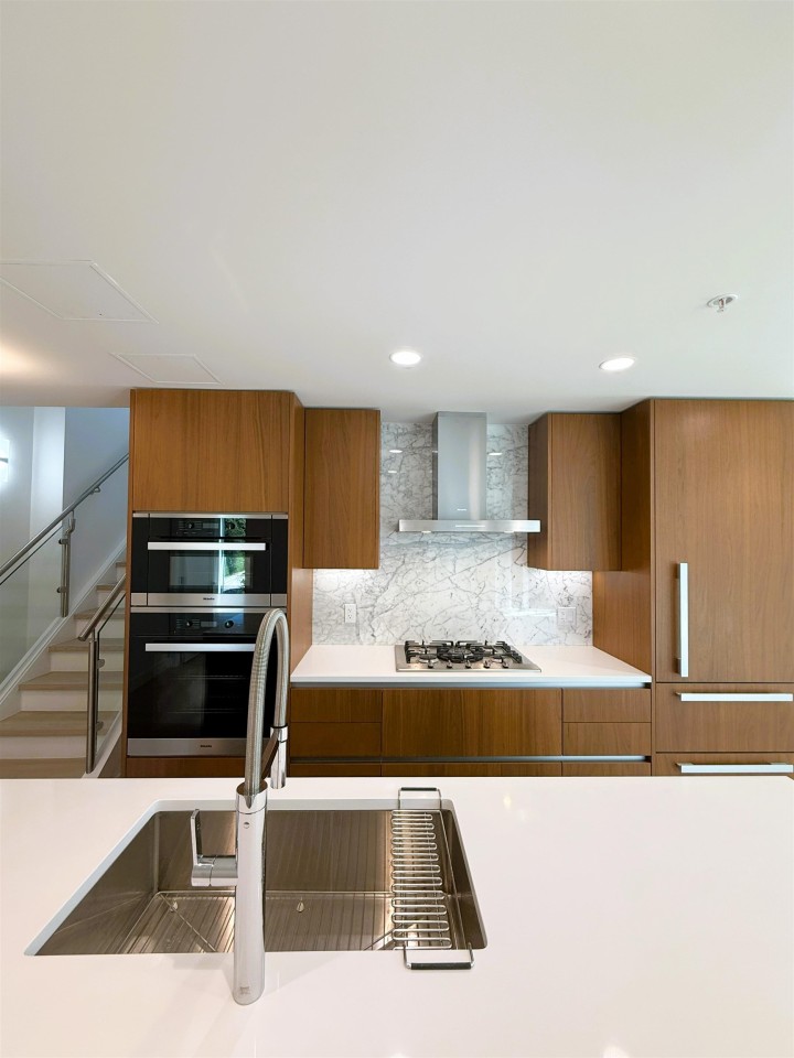 Photo 5 at 404 - 2888 Arbutus Street, Kitsilano, Vancouver West