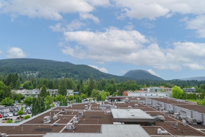 Photo 15 at 510 - 2780 Valley Centre Avenue, Lynn Valley, North Vancouver