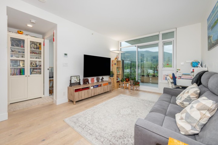 Photo 4 at 510 - 2780 Valley Centre Avenue, Lynn Valley, North Vancouver