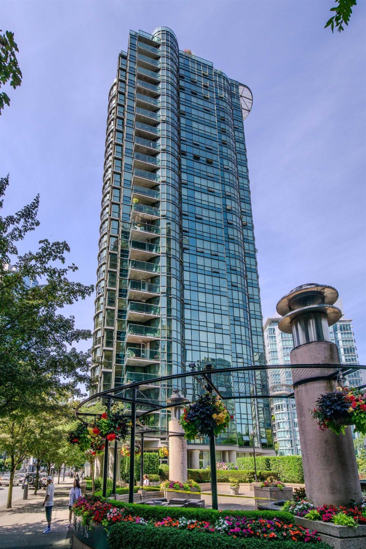 Photo 2 at 302 - 588 Broughton Street, Coal Harbour, Vancouver West
