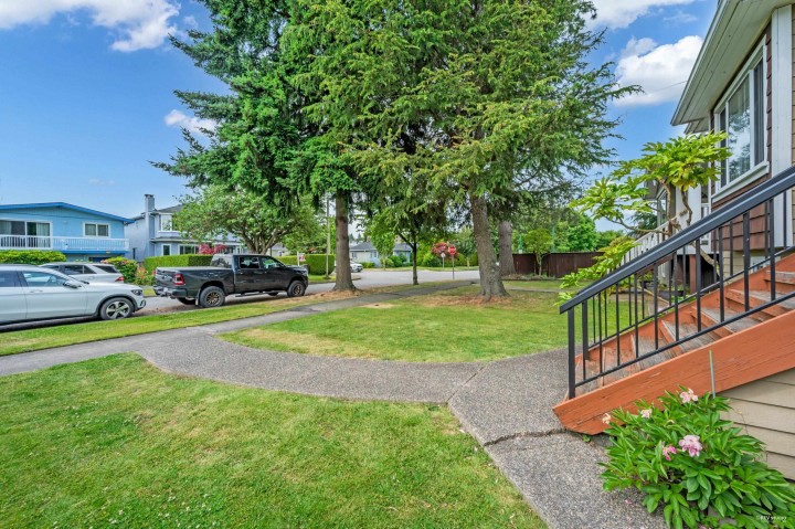 Photo 2 at 2785 W 20th Avenue, Arbutus, Vancouver West