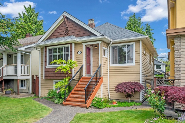 Photo 1 at 2785 W 20th Avenue, Arbutus, Vancouver West