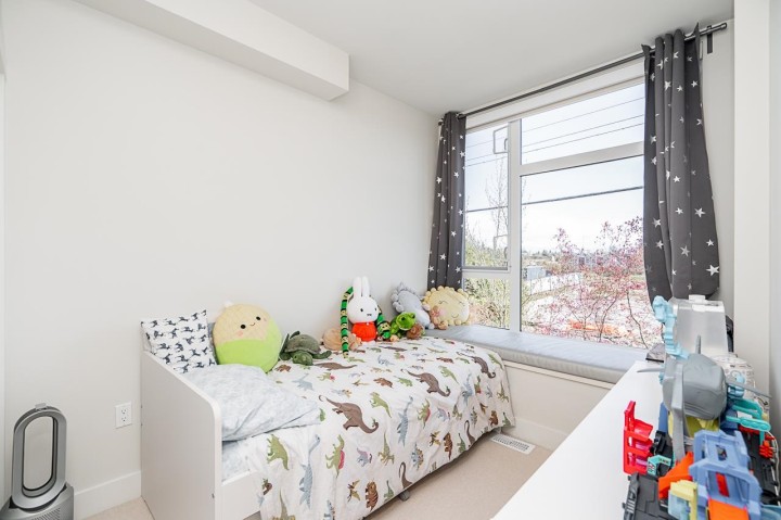 Photo 13 at 5518 Oak Street, Cambie, Vancouver West