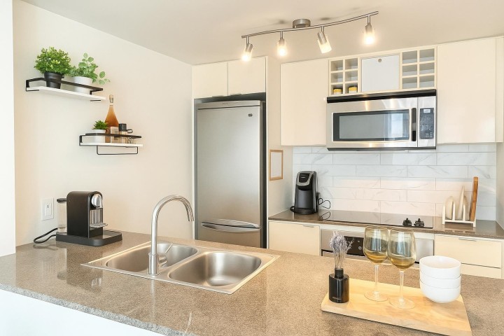 Photo 9 at 1801 - 233 Robson Street, Downtown VW, Vancouver West