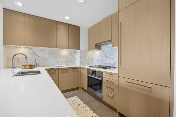 Photo 5 at 805 - 3533 Ross Drive, University VW, Vancouver West