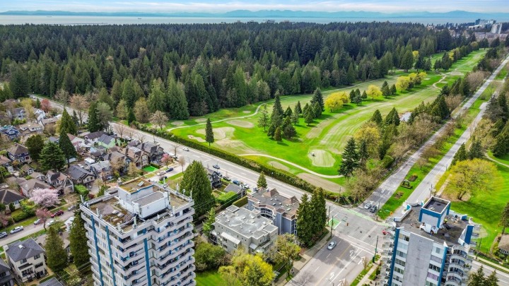 Photo 27 at 402 - 4688 W 10th Avenue, Point Grey, Vancouver West