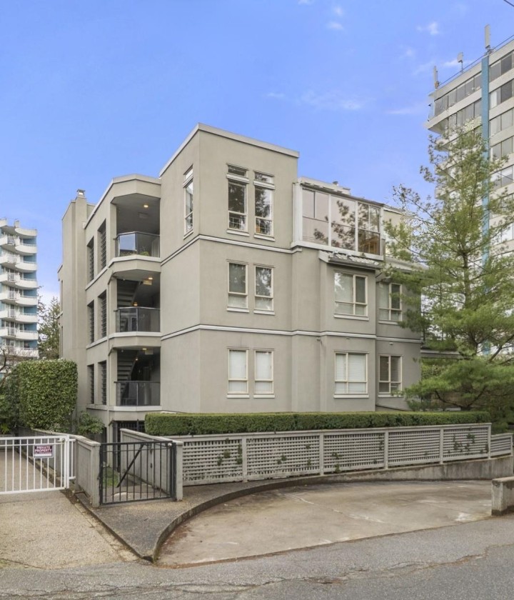 Photo 26 at 402 - 4688 W 10th Avenue, Point Grey, Vancouver West