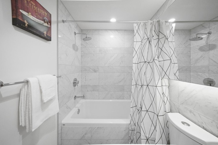 Photo 16 at 1884 - 87 Nelson Street, Yaletown, Vancouver West