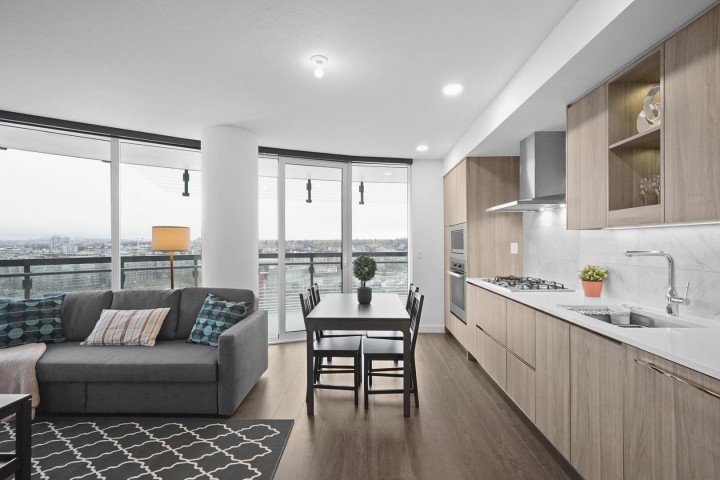 Photo 5 at 1884 - 87 Nelson Street, Yaletown, Vancouver West