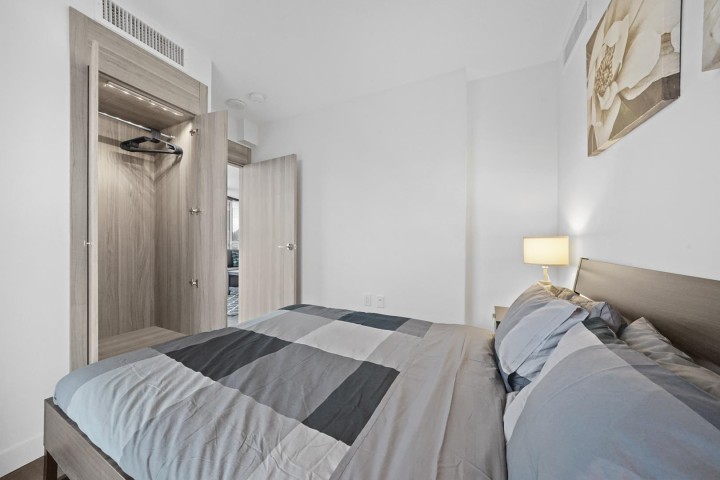 Photo 14 at 1884 - 87 Nelson Street, Yaletown, Vancouver West