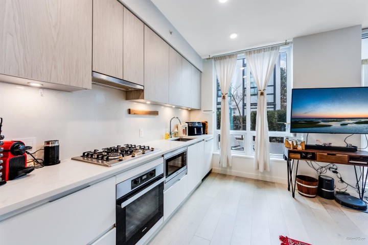 Photo 4 at 102 - 4240 Cambie Street, Cambie, Vancouver West