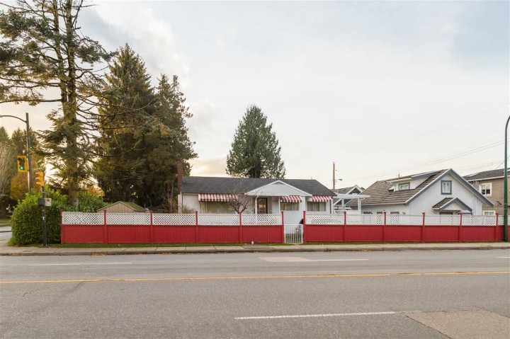 Photo 2 at 5675 Rupert Street, Collingwood VE, Vancouver East