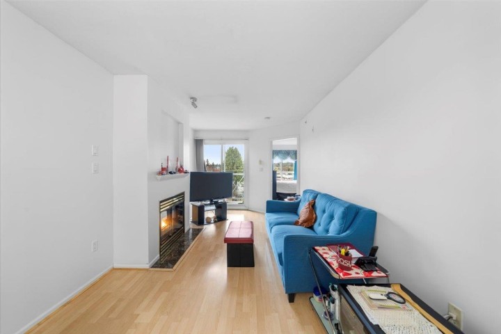 Photo 13 at PH23 - 760 Kingsway, Fraser VE, Vancouver East