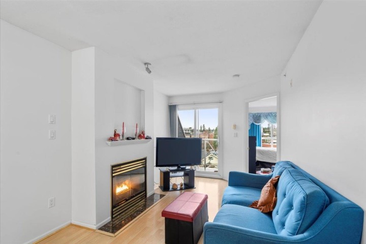 Photo 7 at PH23 - 760 Kingsway, Fraser VE, Vancouver East