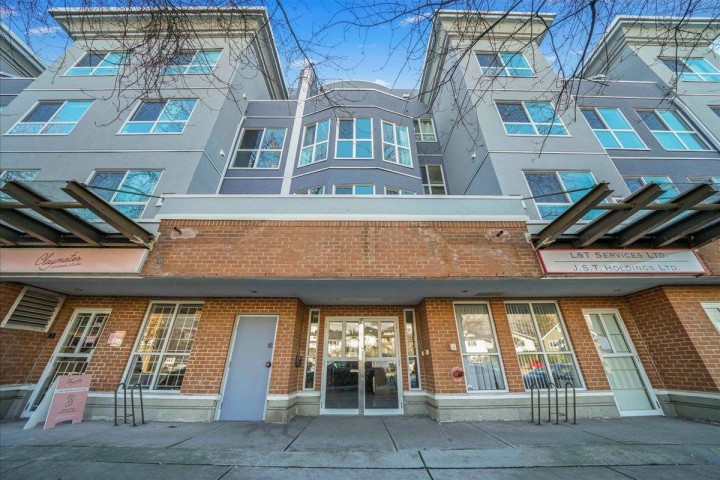 Photo 1 at PH23 - 760 Kingsway, Fraser VE, Vancouver East