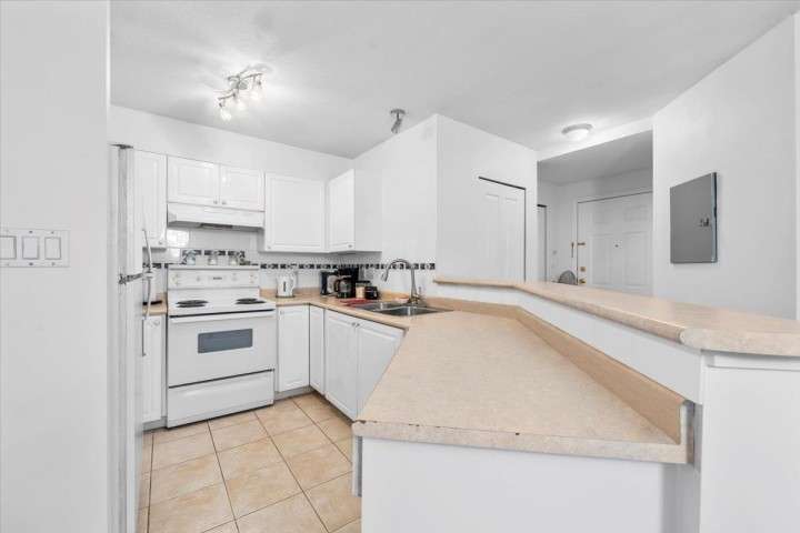 Photo 20 at PH23 - 760 Kingsway, Fraser VE, Vancouver East