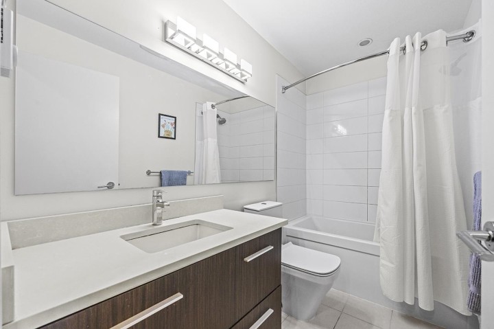 Photo 12 at 303 - 6033 Gray Avenue, University VW, Vancouver West