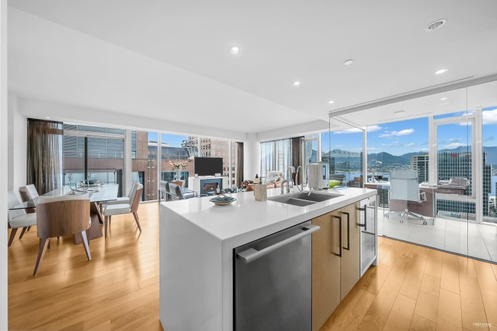 Photo 12 at 3002 - 667 Howe Street, Downtown VW, Vancouver West