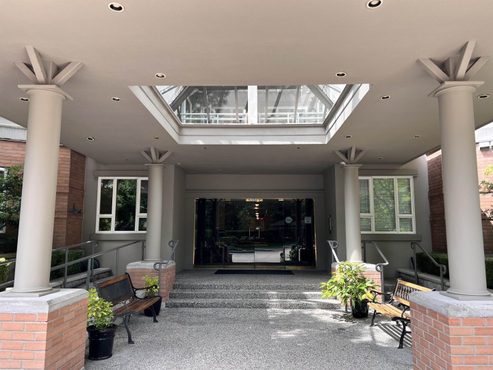 Photo 2 at 207 - 5683 Hampton Place, University VW, Vancouver West