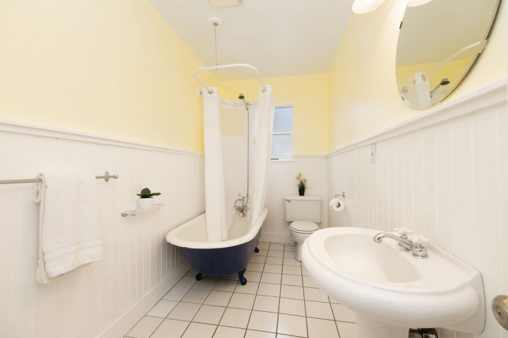 Photo 16 at 1075 Gladwin Drive, Capilano NV, North Vancouver