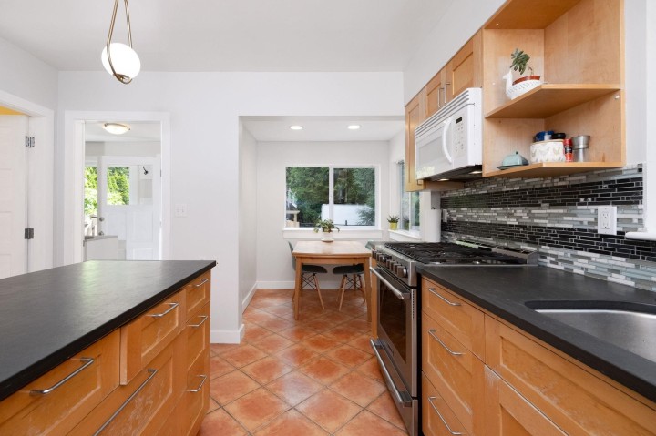 Photo 12 at 1075 Gladwin Drive, Capilano NV, North Vancouver