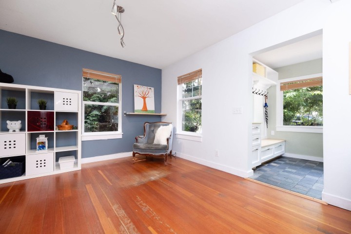 Photo 5 at 1075 Gladwin Drive, Capilano NV, North Vancouver