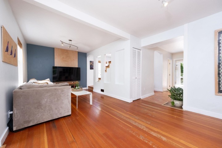 Photo 8 at 1075 Gladwin Drive, Capilano NV, North Vancouver