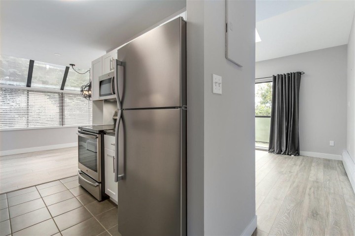 Photo 7 at 306 - 1345 W 15th Avenue, Fairview VW, Vancouver West