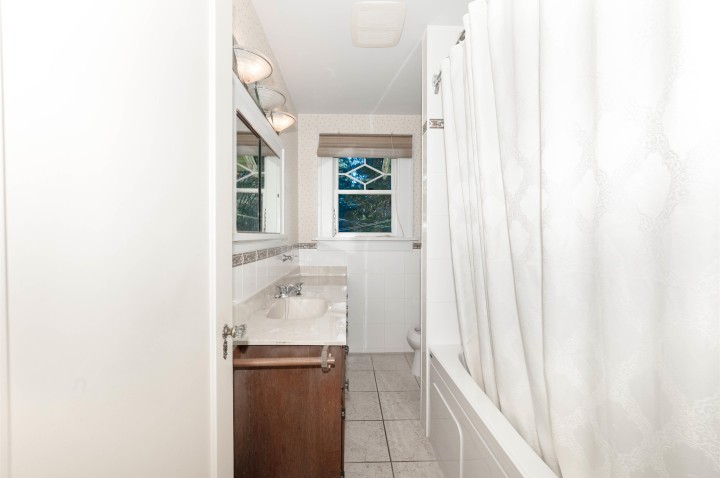 Photo 11 at 3548 W 37th Avenue, Dunbar, Vancouver West