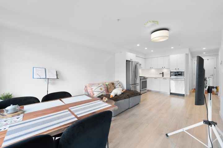 Photo 6 at 309 - 1519 Crown Street, Lynnmour, North Vancouver