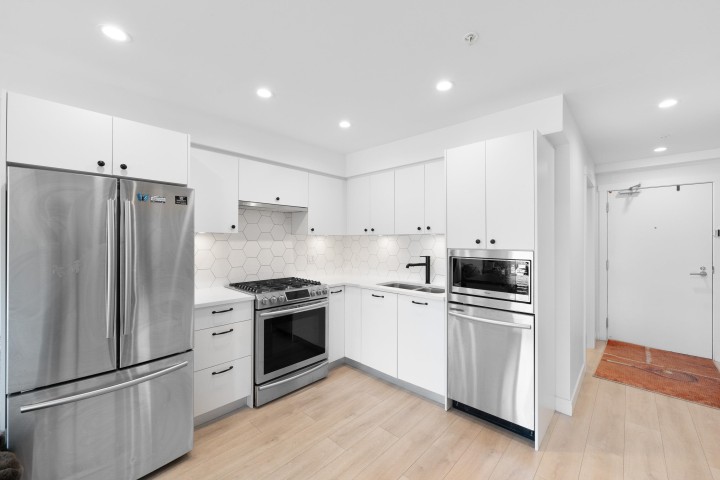 Photo 12 at 309 - 1519 Crown Street, Lynnmour, North Vancouver