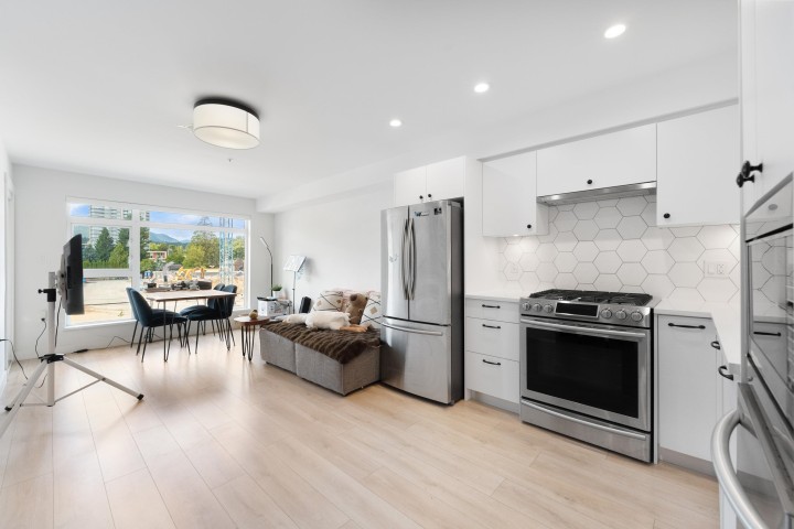 Photo 11 at 309 - 1519 Crown Street, Lynnmour, North Vancouver