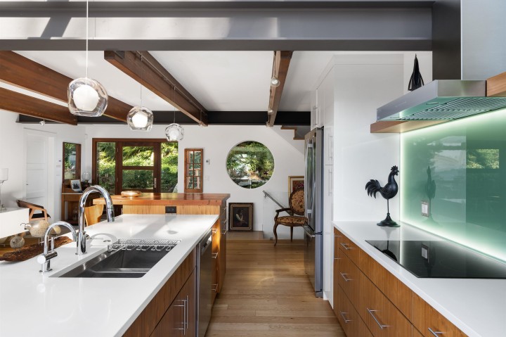 Photo 7 at 170 Sunset Drive, Lions Bay, West Vancouver