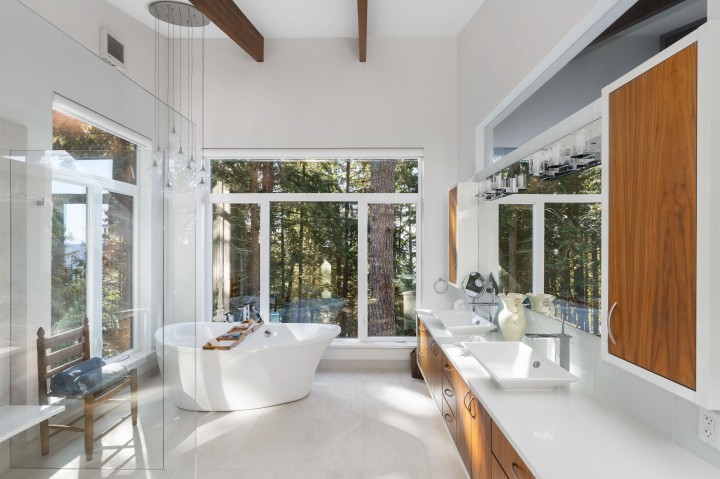 Photo 25 at 170 Sunset Drive, Lions Bay, West Vancouver