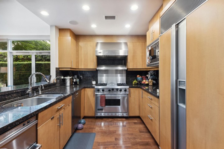 Photo 14 at TH12 - 1233 W Cordova Street, Coal Harbour, Vancouver West